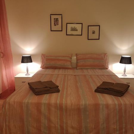 Апартаменты Andrea'S House Карбония Экстерьер фото